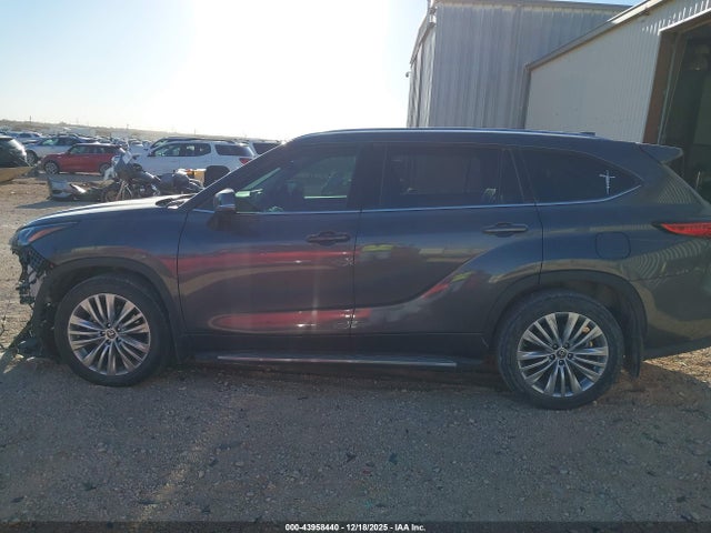 5TDKDRAH9PS506309 Toyota Highlander Platinum
