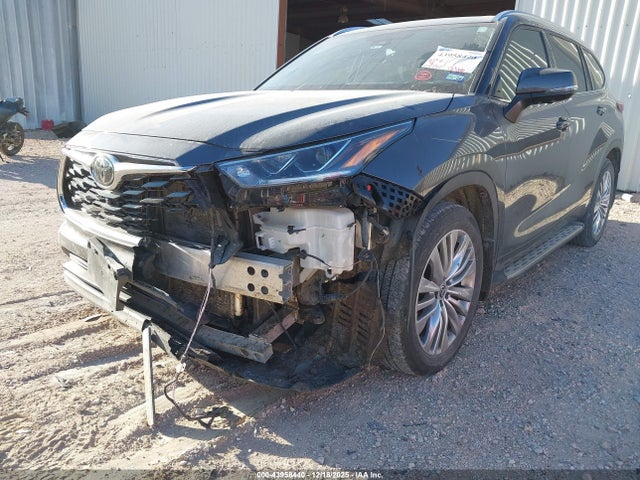 5TDKDRAH9PS506309 Toyota Highlander Platinum