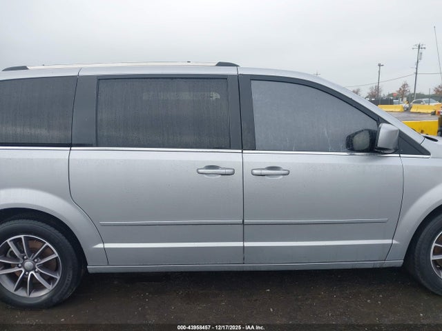 2C4RDGCG6HR786577 Dodge Grand Caravan Sxt