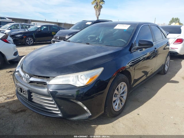 Toyota CAMRY LE 2017 4T1BF1FK9HU716949 Image 2