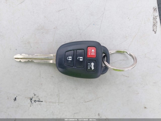 5YFBURHE5KP905148 Toyota COROLLA LE
