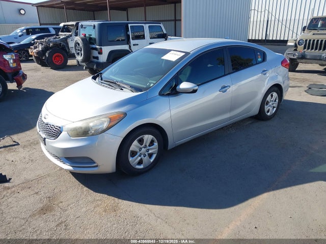 KNAFK4A69F5412148 KIA FORTE LX