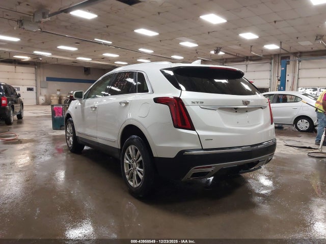 2020 CADILLAC XT5 1GYKNDRS6LZ185767 Photo 2