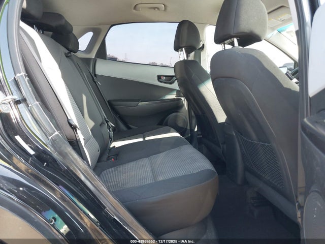 KM8K1CAA8JU113411 Hyundai Kona Se