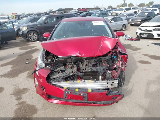 JTDKARFU9H3529784 Toyota Prius Three Touring