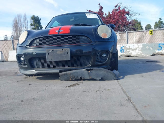 2009 MINI COOPER WMWMF33559TU73104 Photo 5