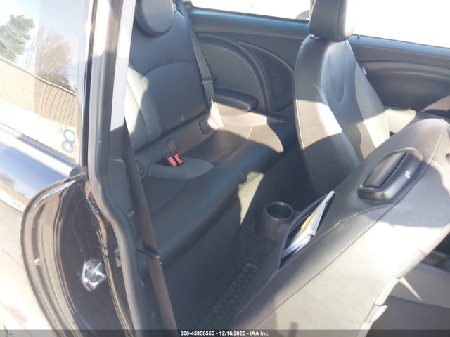 2009 MINI COOPER WMWMF33559TU73104 Photo 7
