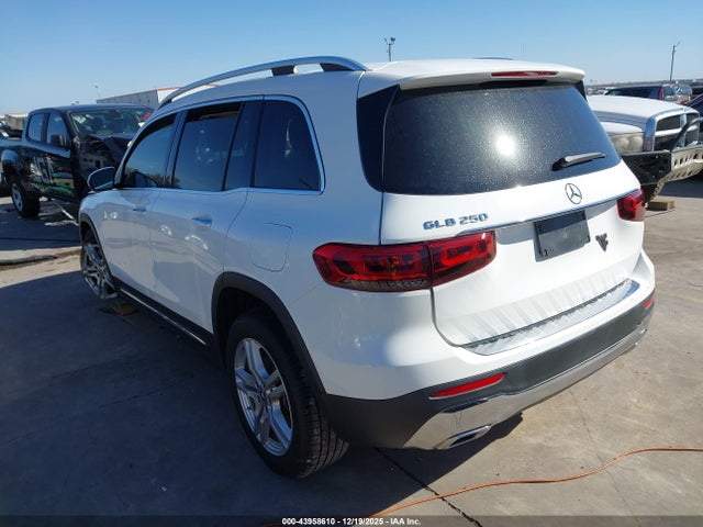 2020 MERCEDES-BENZ GLB 250 W1N4M4GB8LW032175 Photo 2