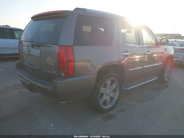2012 CADILLAC ESCALADE 1GYS3BEF9CR307427 Photo 3