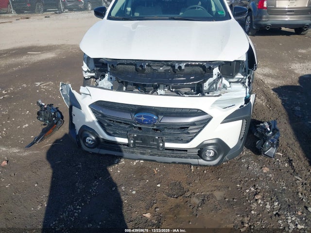 43958675 :رقم المزاد ، 4S4BTAFC9S3225652 vin ، 2025 Subaru Outback Premium مزاد بيع