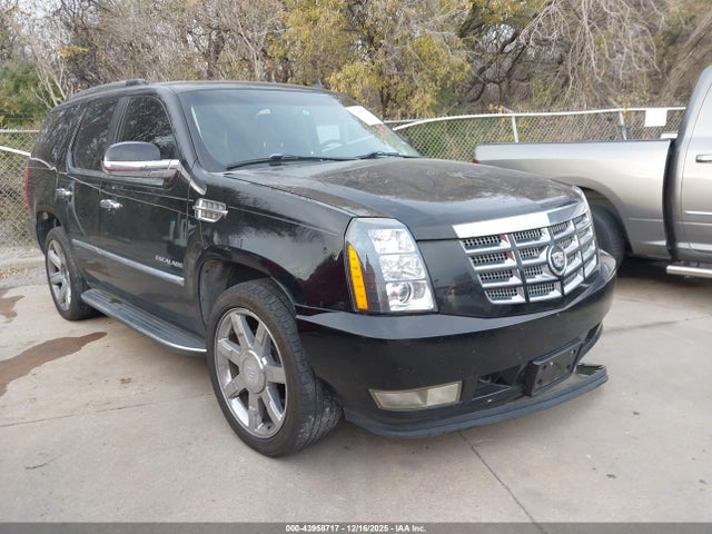 2011 CADILLAC ESCALADE 1GYS4BEF1BR327263 Photo 0