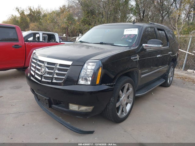 2011 CADILLAC ESCALADE 1GYS4BEF1BR327263 Photo 1