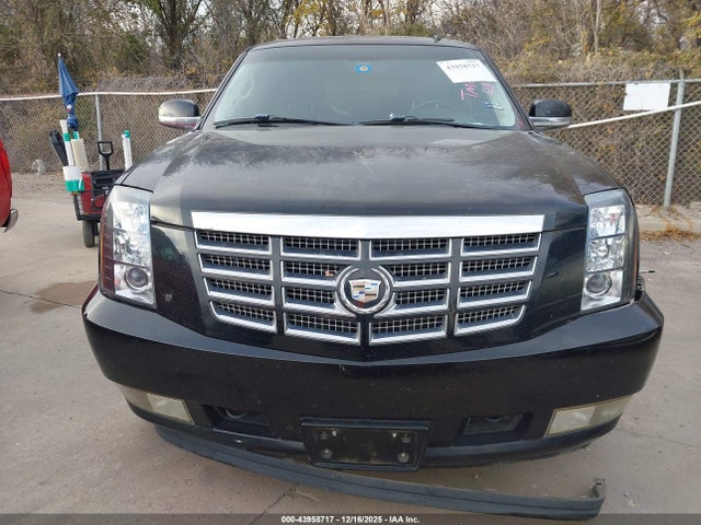2011 CADILLAC ESCALADE 1GYS4BEF1BR327263 Photo 5