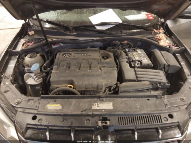 2015 VOLKSWAGEN PASSAT 1VWBV7A3XFC076292 Photo 9