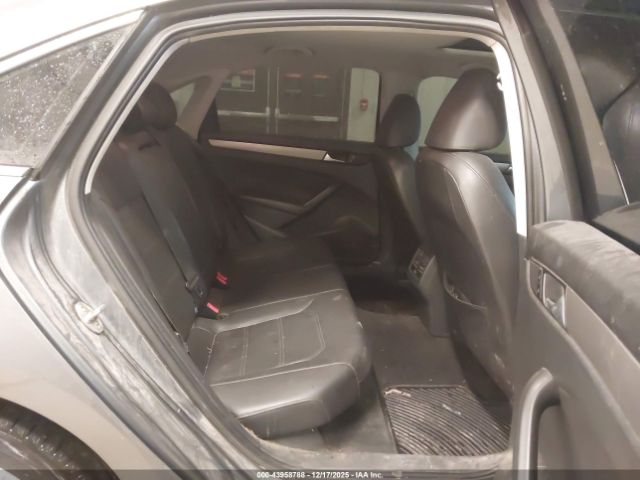 2015 VOLKSWAGEN PASSAT 1VWBV7A3XFC076292 Photo 7