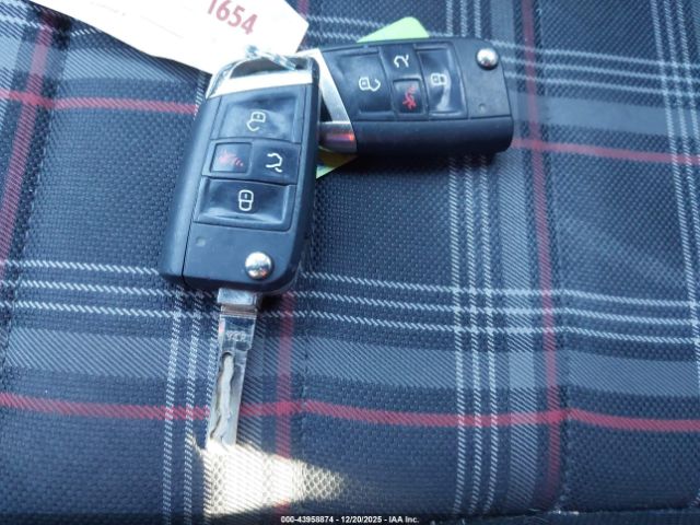 2016 VOLKSWAGEN GOLF GTI 3VW4T7AU4GM020081 Photo 10