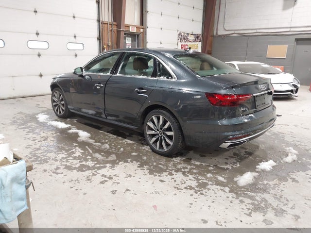 2022 AUDI A4 WAUABAF44NN002971 Photo 2