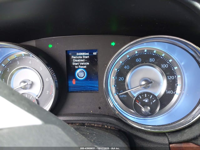 43959031 :رقم المزاد ، 2C3CCACGXCH205865 vin ، 2012 Chrysler 300 Limited مزاد بيع