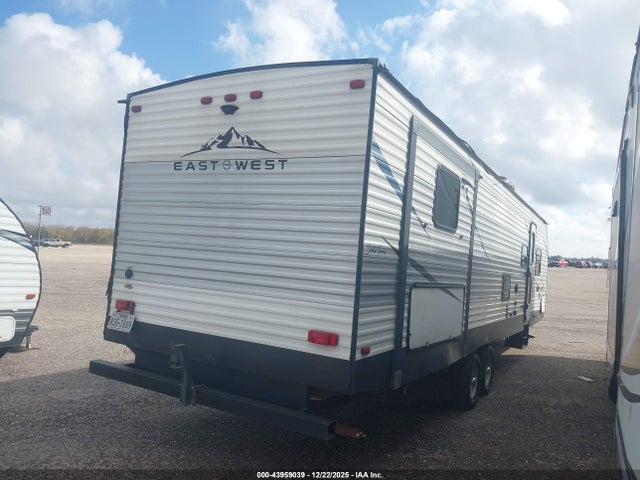 5ZT2DEG24K9000856 Forest River East To West