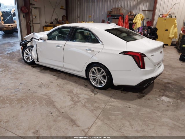 2021 CADILLAC CT4 1G6DA5RKXM0135284 Photo 2