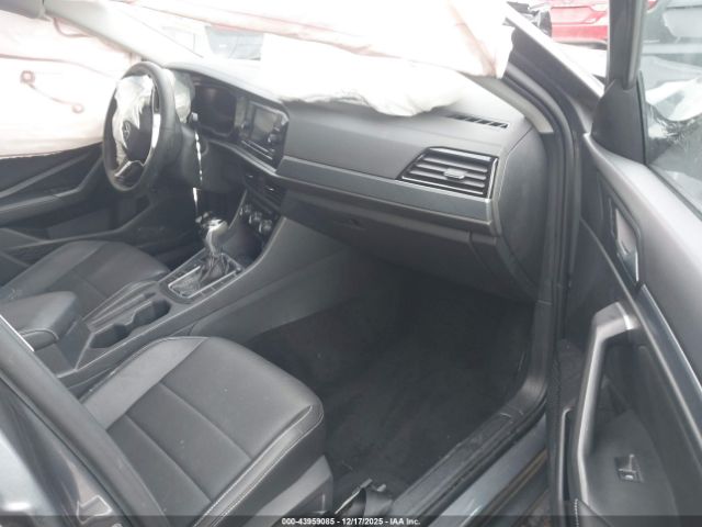 2022 VOLKSWAGEN JETTA 3VWEM7BU1NM026353 Photo 4