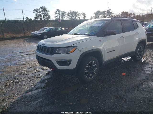 2019 JEEP COMPASS 3C4NJDDB9KT775862 Photo 1