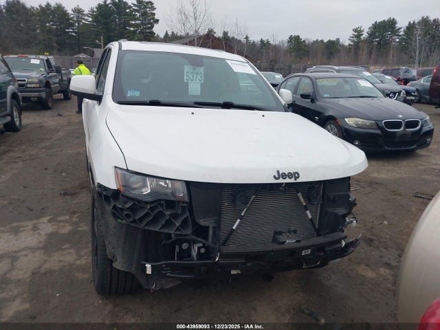 1C4RJFAG9MC653398 Jeep Grand Cherokee Laredo X 4x4