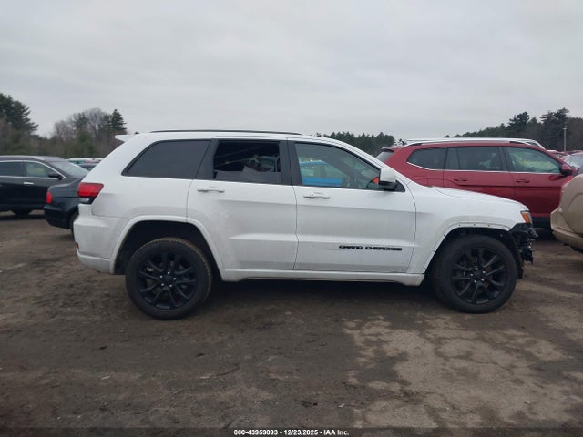 1C4RJFAG9MC653398 Jeep Grand Cherokee Laredo X 4x4