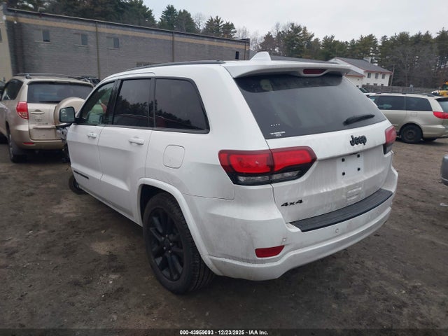 1C4RJFAG9MC653398 Jeep Grand Cherokee Laredo X 4x4