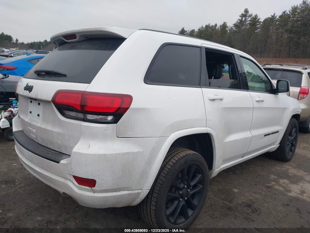 1C4RJFAG9MC653398 Jeep Grand Cherokee Laredo X 4x4
