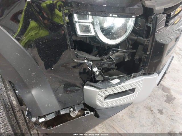 SALEJ6EX6S2406540 Land Rover Defender 90 P300 S