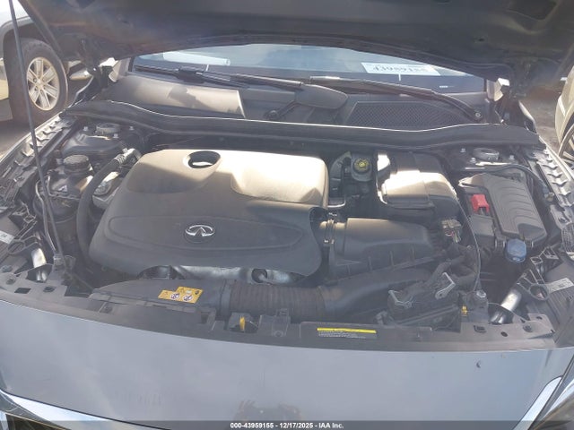 43959155 :رقم المزاد ، SJKCH5CR2JA057564 vin ، 2018 Infiniti Qx30 Premium مزاد بيع