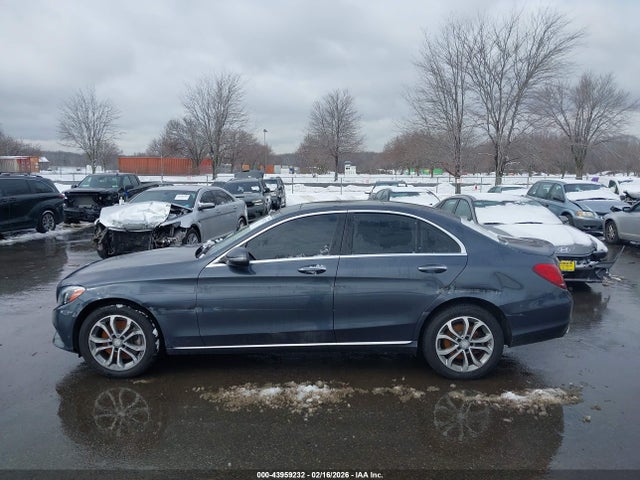 Продажа на аукционе авто 2016 Mercedes-benz C 300 4matic, vin: 55SWF4KB4GU140092, номер лота: 43959232