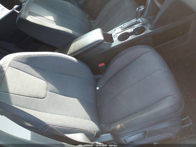 2GNFLFEK8G6256409 Chevrolet EQUINOX LT