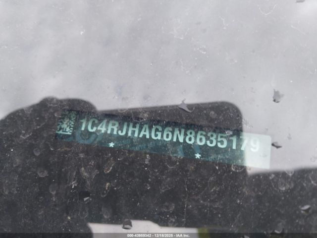 2022 JEEP GRAND CHEROKEE 1C4RJHAG6N8635179 Photo 8