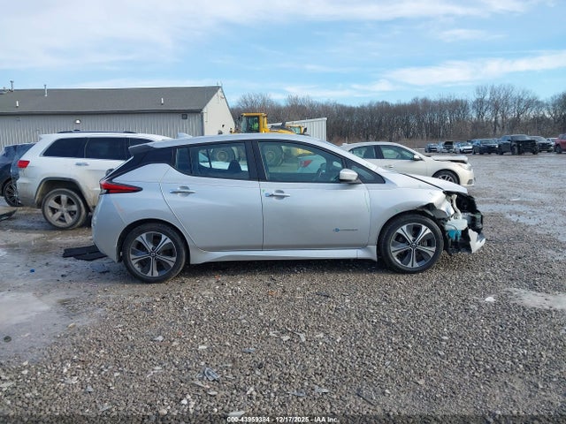 1N4AZ1CP2JC307894 Nissan LEAF SV
