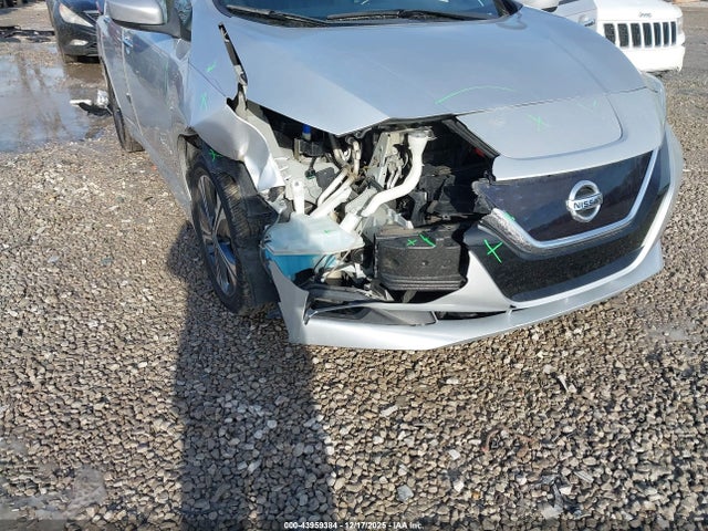 1N4AZ1CP2JC307894 Nissan LEAF SV