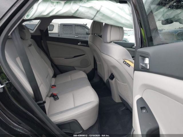 2018 HYUNDAI TUCSON KM8J33A24JU744879 Photo 7