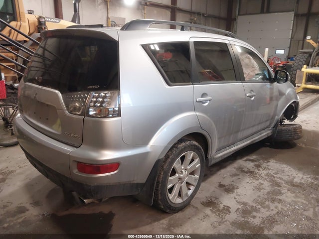 2010 MITSUBISHI OUTLANDER JA4AT3AW5AZ014905 Photo 3