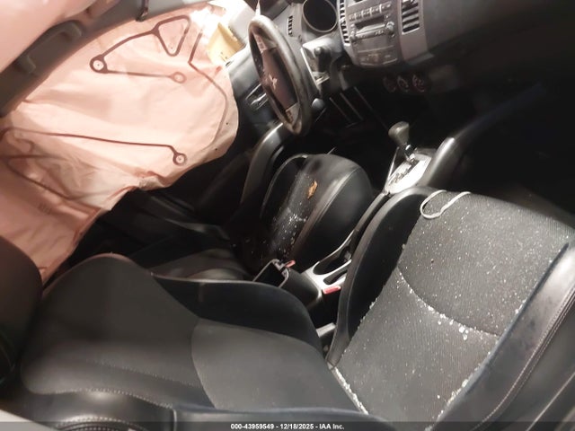 2010 MITSUBISHI OUTLANDER JA4AT3AW5AZ014905 Photo 4