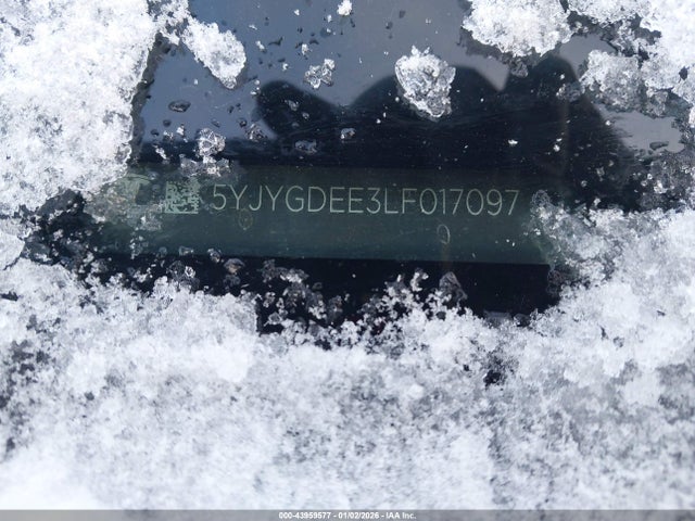 2020 TESLA MODEL Y 5YJYGDEE3LF017097 Photo 8