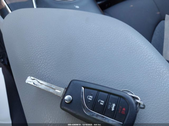 2021 TOYOTA CAMRY 4T1C11AK5MU604069 Photo 10