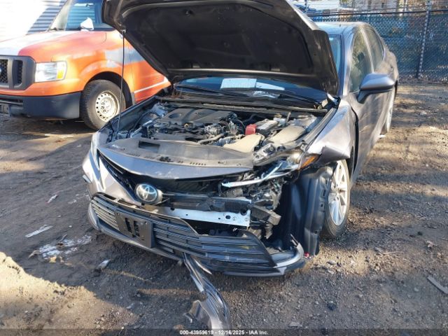 2021 TOYOTA CAMRY 4T1C11AK5MU604069 Photo 5
