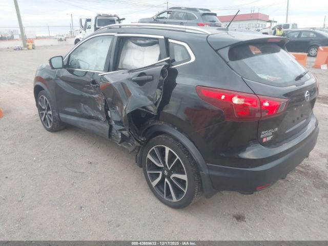 2017 NISSAN ROGUE SPORT JN1BJ1CR5HW114304 Photo 2
