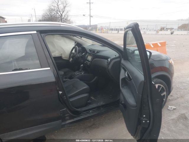 2017 NISSAN ROGUE SPORT JN1BJ1CR5HW114304 Photo 4