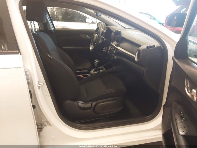 2021 KIA FORTE 3KPF24AD2ME299422 Photo 4