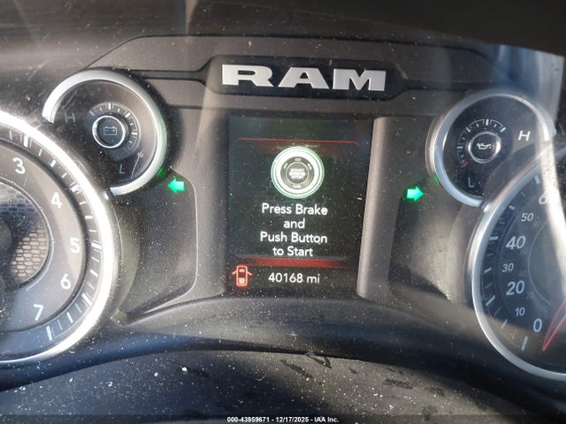 2023 Ram 1500 Big Horn  4x4 5'7 Box მანქანა იყიდება აუქციონზე, vin: 1C6RRFFGXPN518979, აუქციონის ნომერი: 43959671