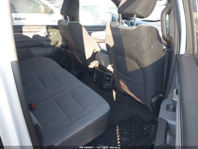 2023 RAM 1500 1C6RRFFGXPN518979 Photo 7