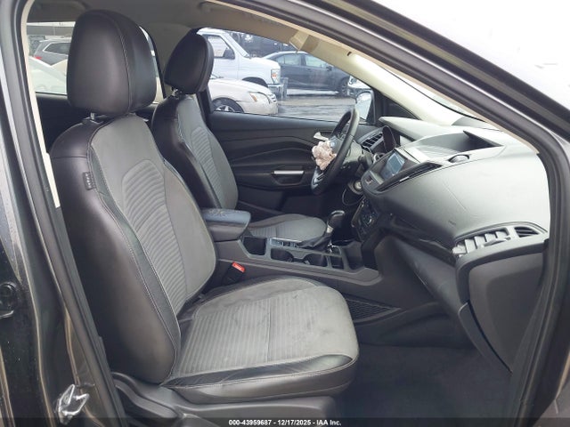 1FMCU0GD9HUC50766 Ford ESCAPE SE