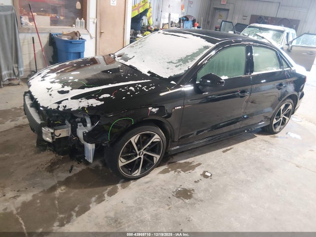 2020 AUDI A3 WAUBEGFF6LA100372 Photo 1